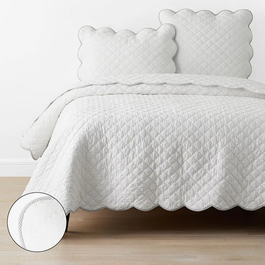 Scallop Quilt - White, Twin/Twin XL